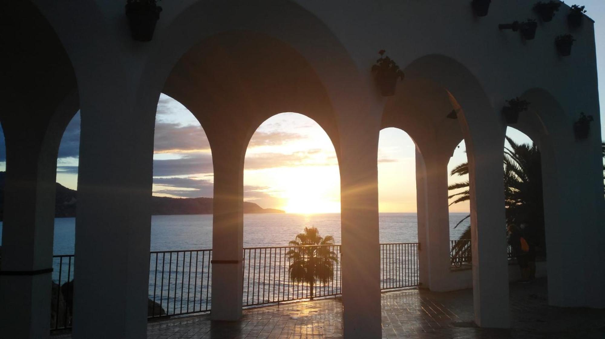 Torresol Sea View Apartment เนร์คา ภายนอก รูปภาพ